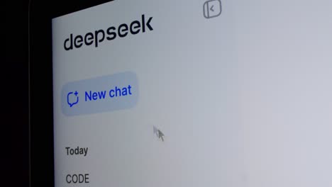 interfaccia dell'applicazione deepseek con nuovo pulsante di chat