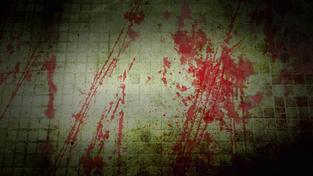 cámara de movimiento y mancha roja de sangre en la textura oscura de la pared