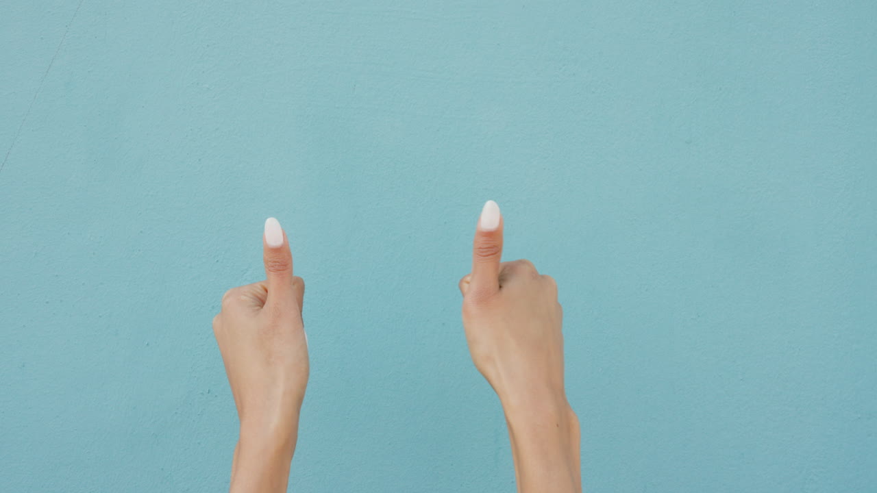 gesto de pulgares arriba