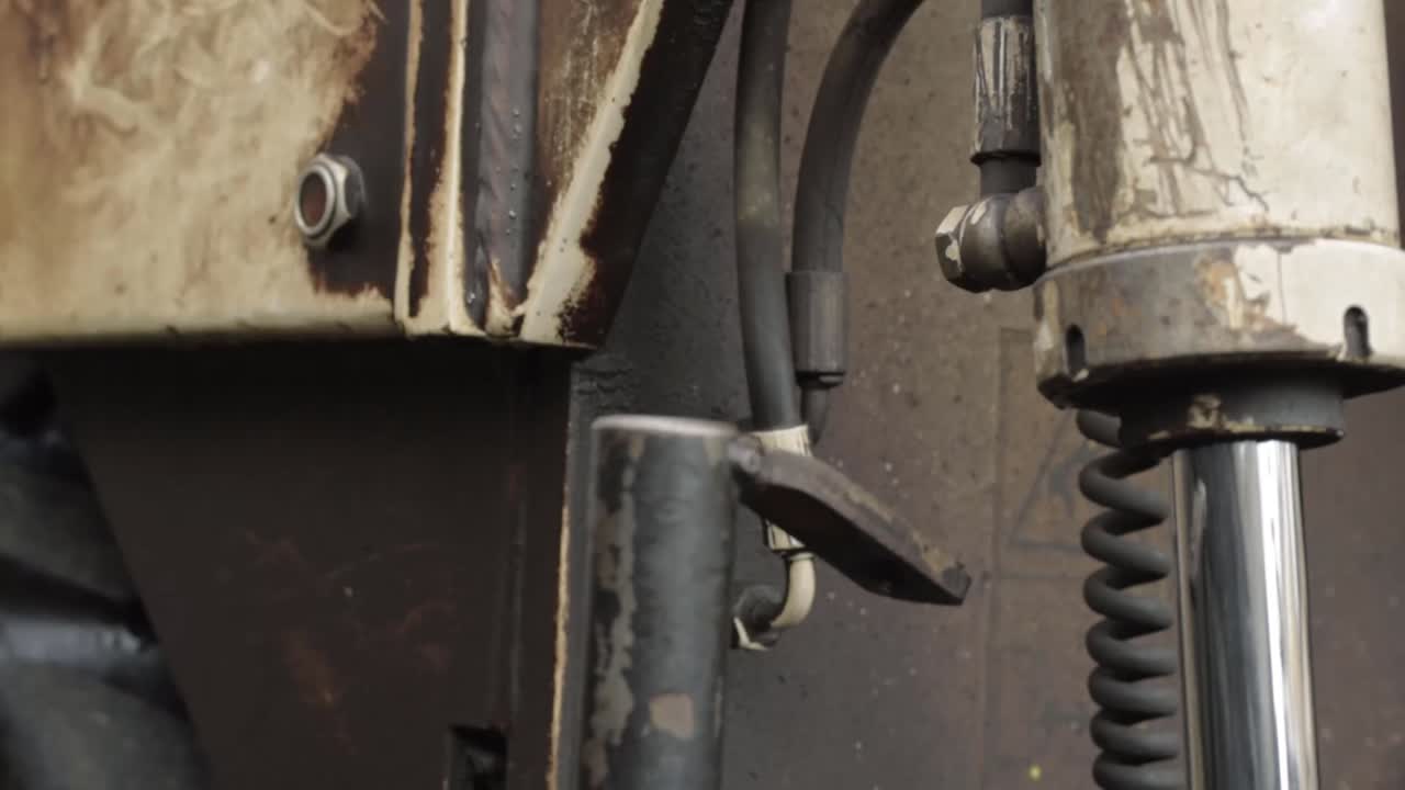 Industrial plant machinery hydraulic mechanics system