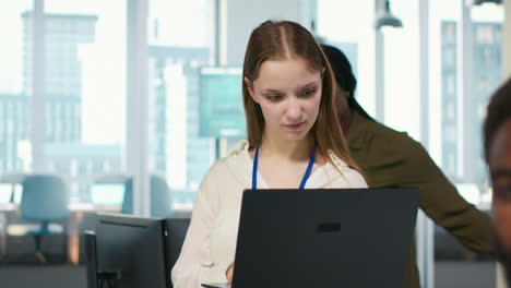 junior developer utilizing artificial intelligence to optimize performance