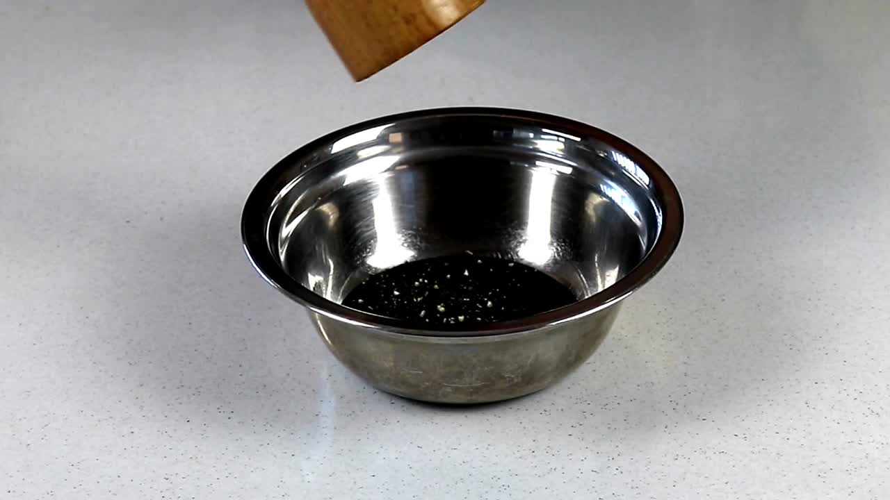 добавление черного перца в маринад