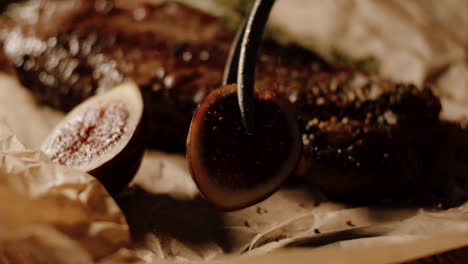 grilled steak with figs