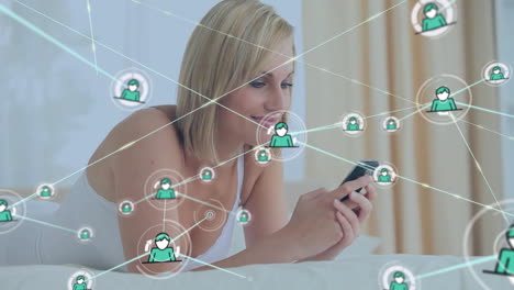 usando teléfono inteligente, mujer conectada a la red de personas animación