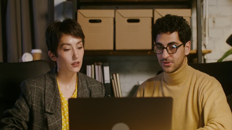 Business Colleagues Collaborating