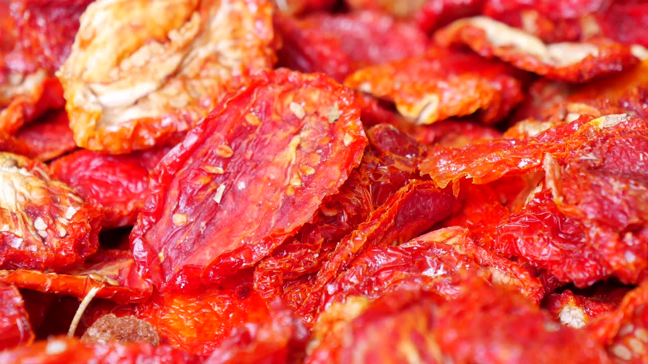 햇볕에 말린 토마토