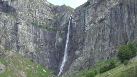 raisko praskalo waterfall, the highest in bulgaria. located near rai hut, botev peak, and kalofer town. water from melted snow flows down the cliffs. paradise waterfall.