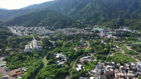 vista aérea de edificios residenciales de lujo en el campo de hong kong.