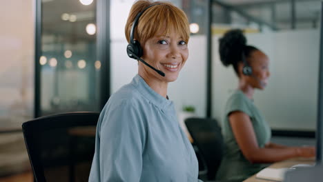 gezicht, zaken en vrouw in het callcenter