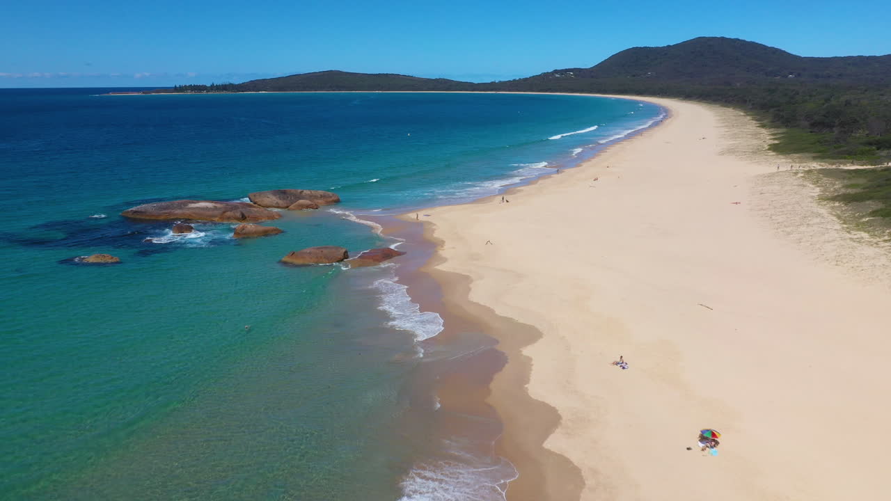 Spiagge australiane mozzafiato, idilliaca costa di South West Rocks, ripresa aerea