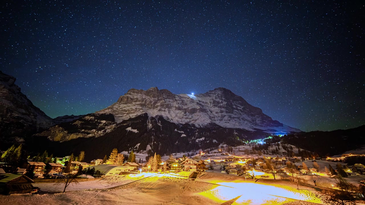 Timelapse della città di Grindelwald, mentre si preparano a concludere la giornata