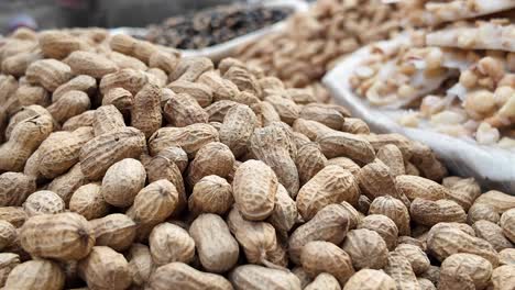 un montón de cacahuetes