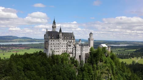 neuschwanstein castle bavarian alps germany