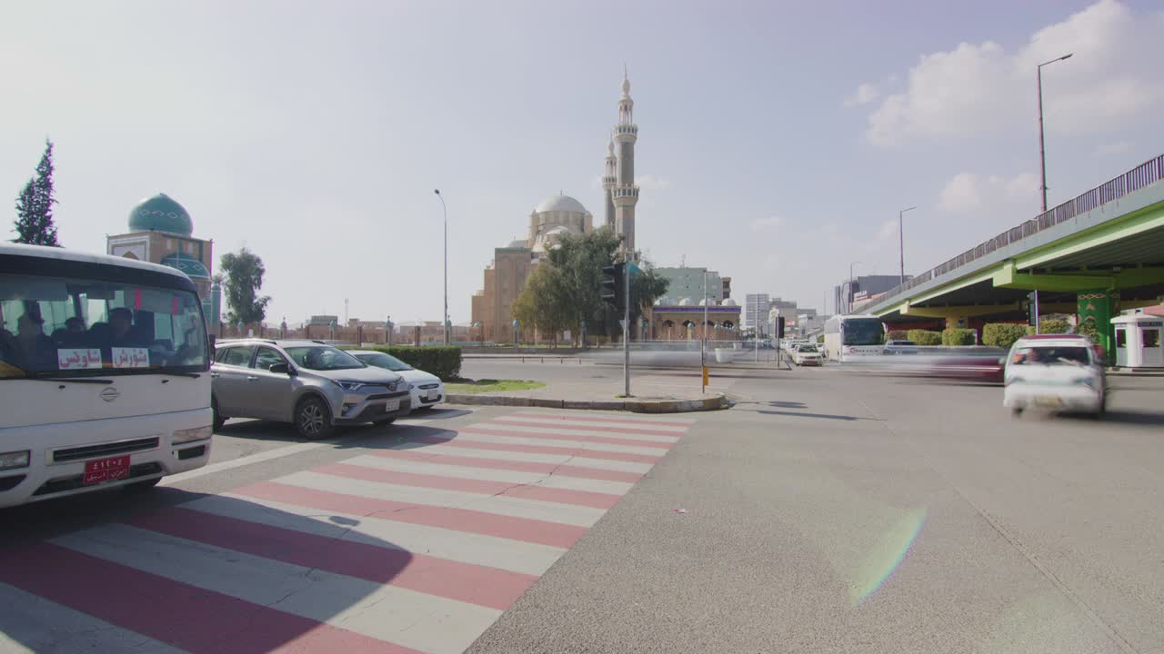 이라크 에르빌 에 있는 아름다운 자릴 카야트 모스크 의 타임