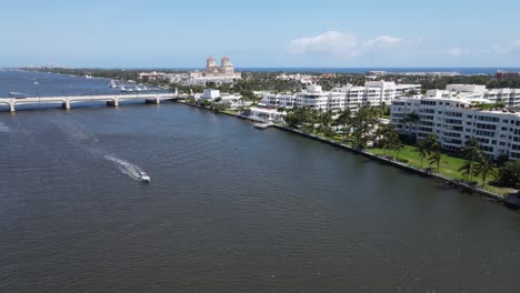 West-Palm-Beach-stunning-aerial-of-the-ultra-exclusive-winter-enclave-of-industry-leaders