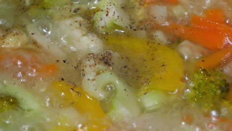 vegetable soup cooking