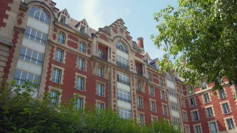 Exterior-Facade-Of-Fondation-Biermans-Lapotre-In-Paris,-France