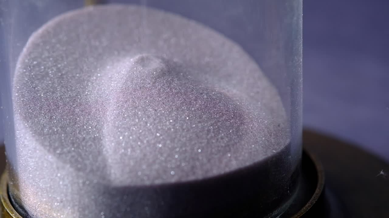 primer plano de un reloj de arena