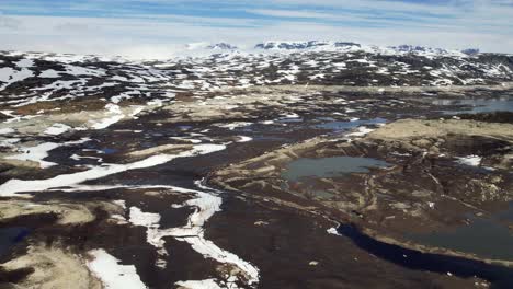 Luftaufnahme-über-Die-Horderland-Landschaft-In-Norwegen-Neben-Sysendammen