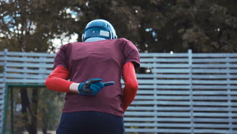 football player back view