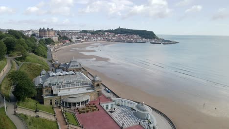 Aerial-bird's-eye-view-of-Scarborough-Spa-town-and-beach