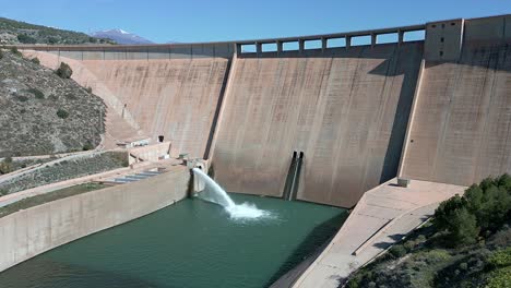 Gravity-dam-discharging-water