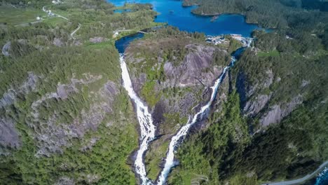 Imágenes-Aéreas-Cascada-Latefossen-Noruega