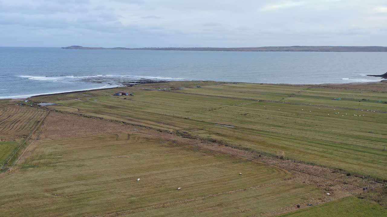 Drönarbild av Vatisker beach och Point-halvön på Isle of Lewis