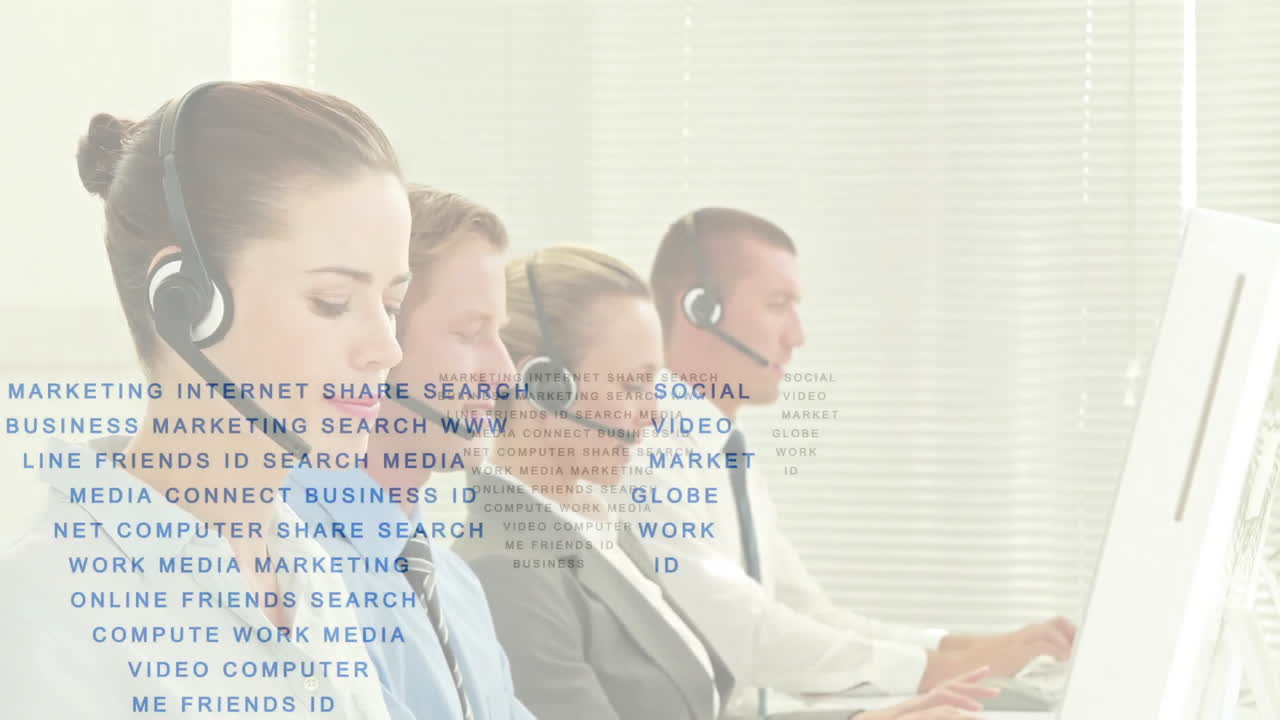 컴퓨터와 헤드으로 일하는 다양한 동료들에 대한 비즈니스 텍스트의 세계 지도의 애니메이션