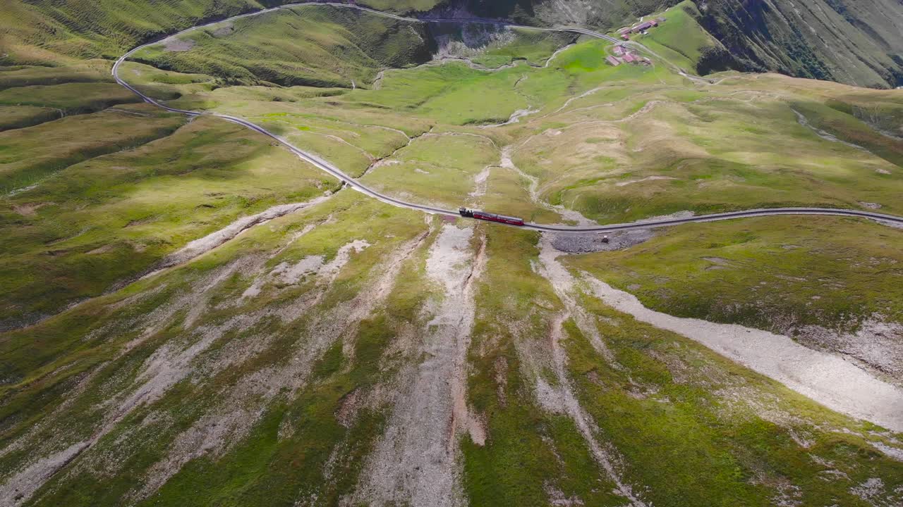 항공: 산을 오르는 증기 랙 철도