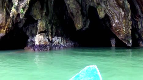 entrada de la cueva en el río subterráneo, filipinas