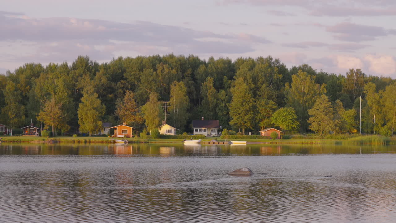 여름 에 야코브스타드 군도 의 오두막