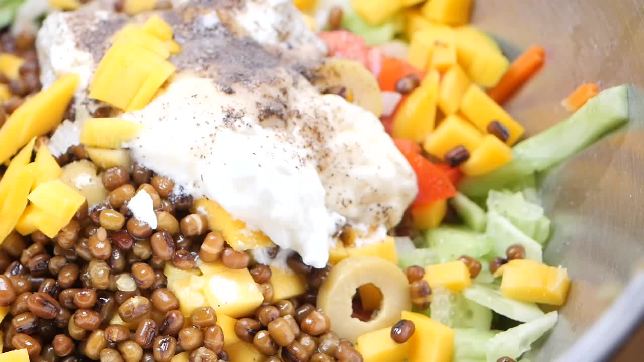 Chicken and mango salad