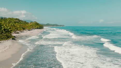 drone aéreo de playa, colombia