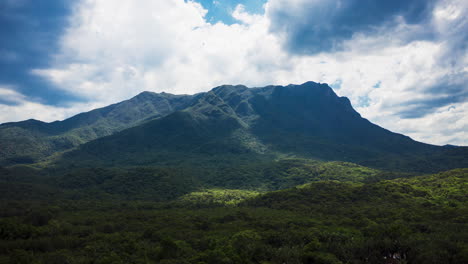aéreo hiperlapso brasileño verano selva tropical montaña