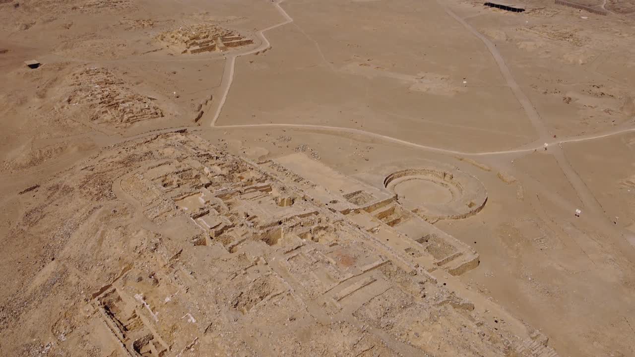 video aéreo del antiguo sitio arqueológico de la unesco de caral