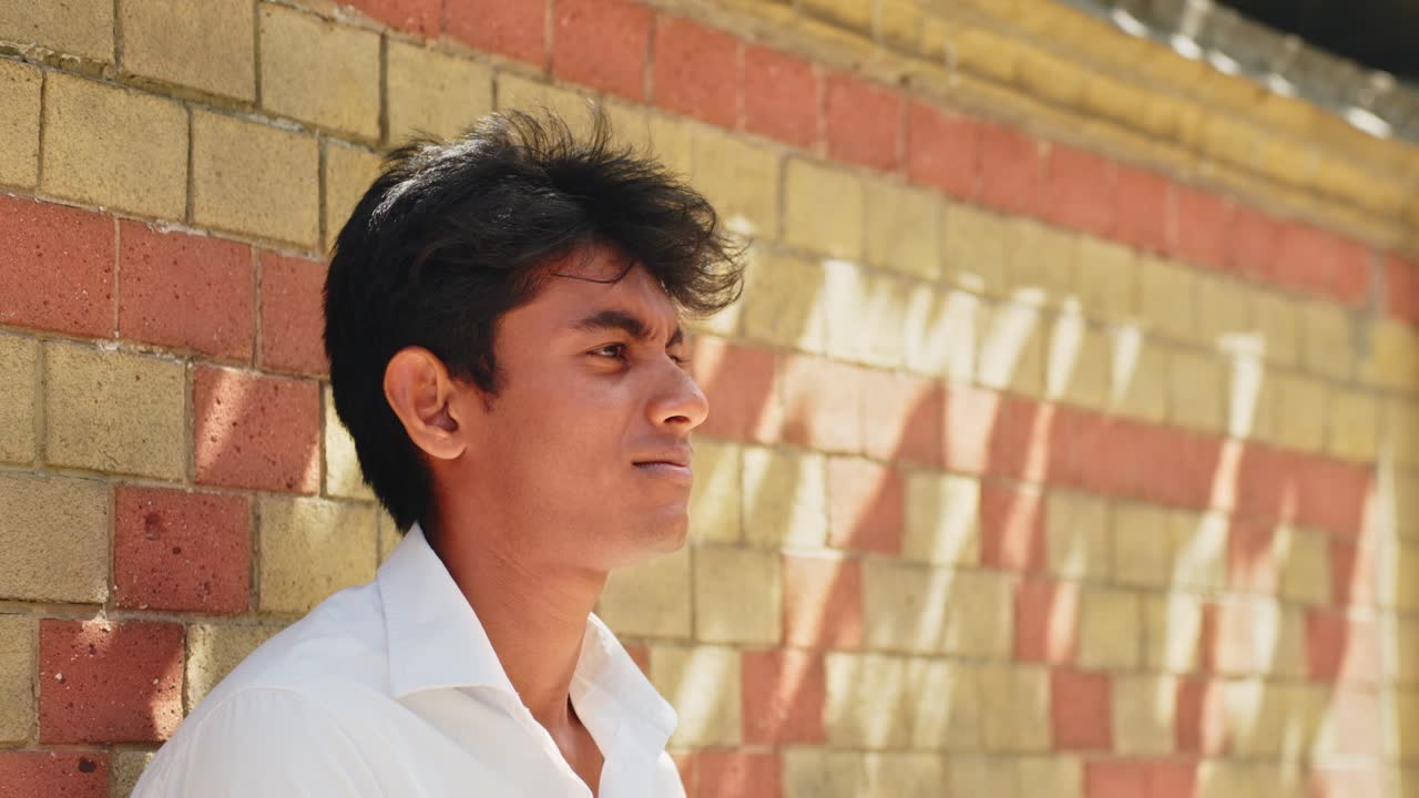 인턴으로 일하는 스리랑카인의 울화통