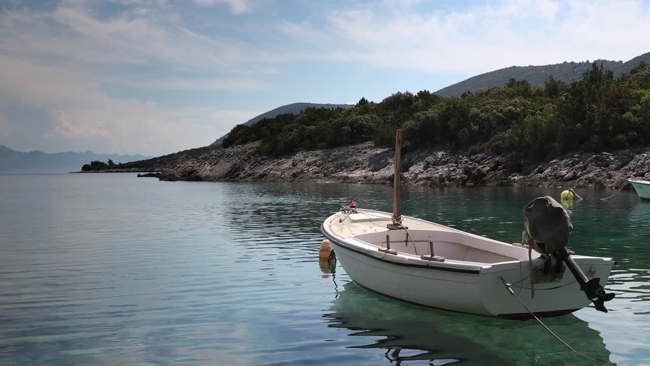 cala del barco hvar 4k 00