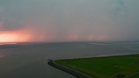 Lluvias-Entrantes-Del-Mar-De-Wadden