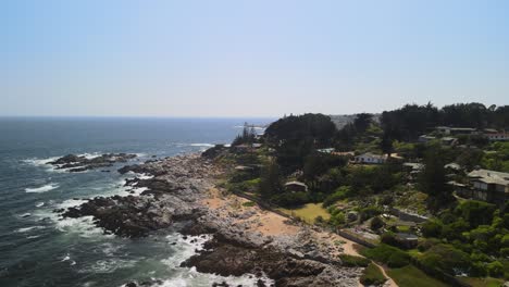 Luftaufnahme-Der-Küste-Der-Isla-Negra-In-Chile