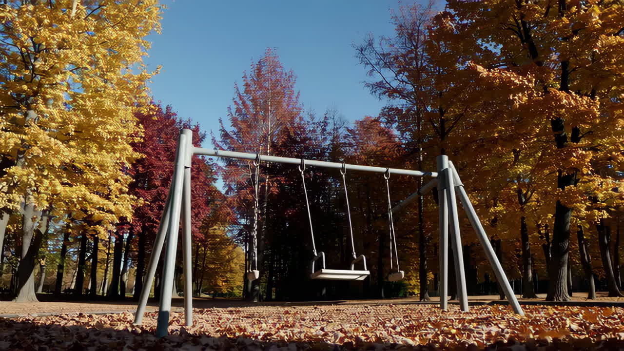 L'altalena vuota nel parco autunnale