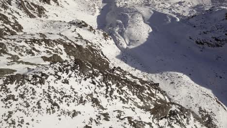 Antena-Del-Paisaje-Montañoso-En-Verbier,-Suiza.