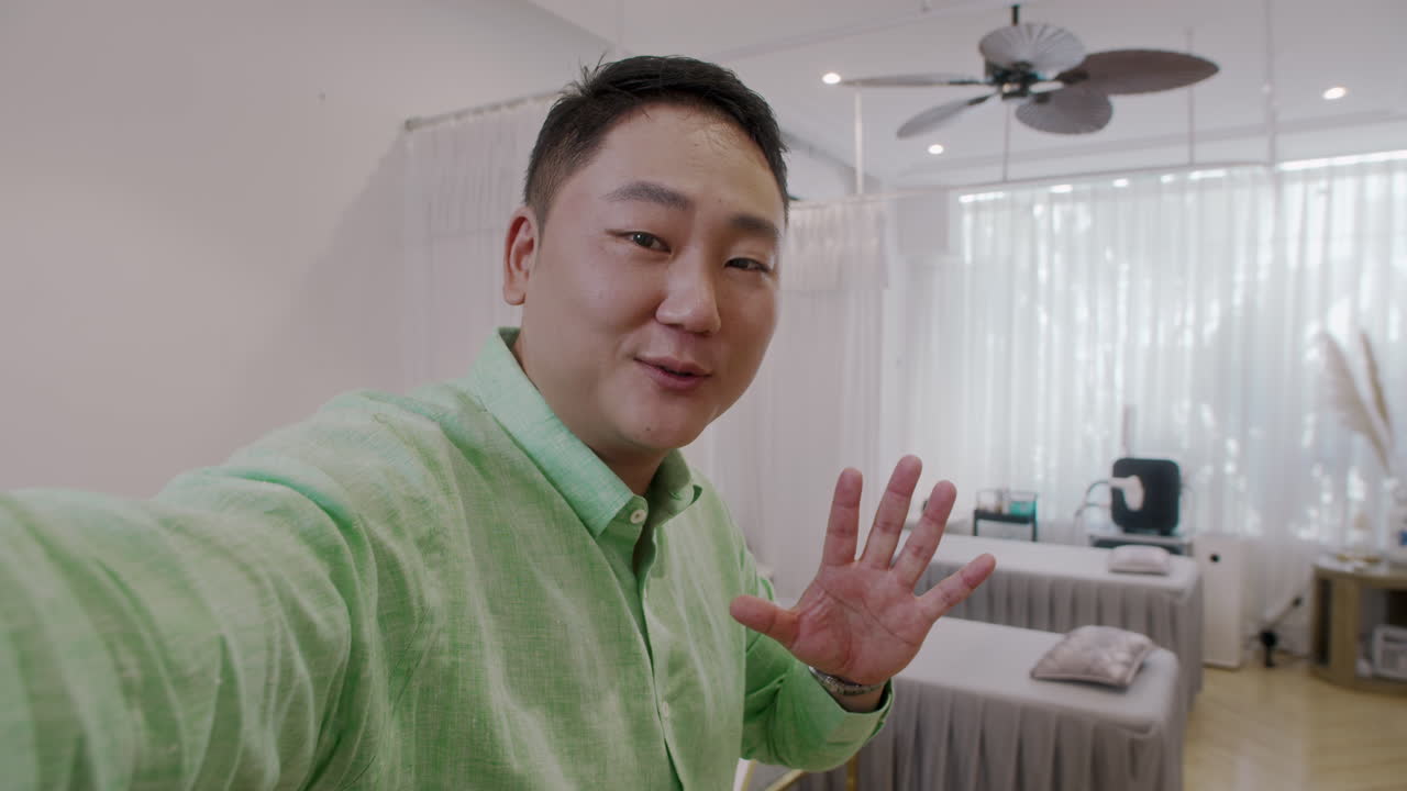 Asian Advertising Specialist Filming for Spa Salon Website