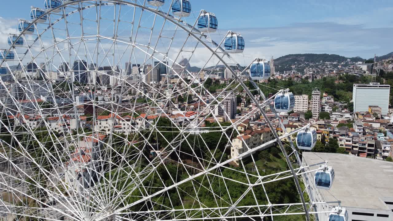 브라질 리우데자네이루 시내의 랜드마크의 공중 풍경, 리우 스타 관광 명소, 유명한 리우 니테로이 다리