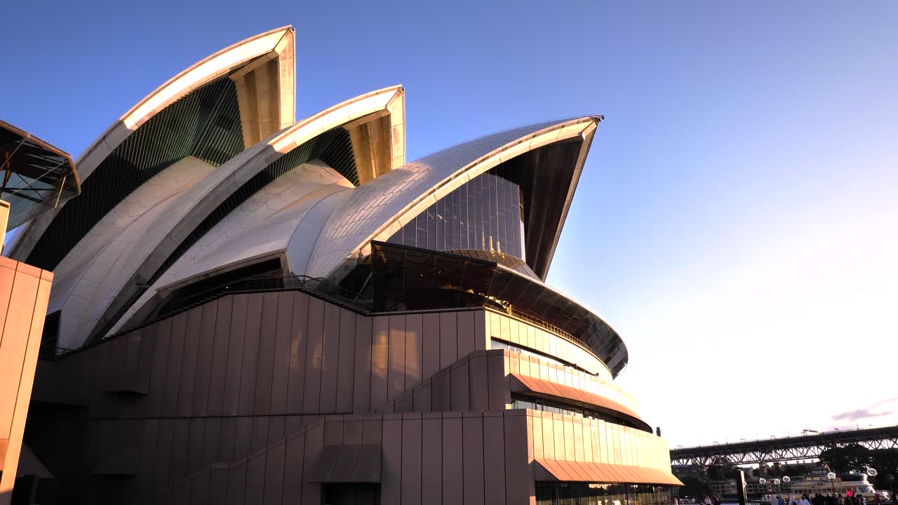 Iconic Sydney Opera House under a Clear Sky
