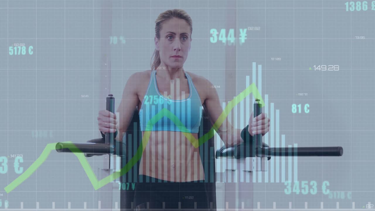 animación del procesamiento de datos estadísticos sobre una mujer caucásica en forma que realiza ejercicios de abdominales en el gimnasio