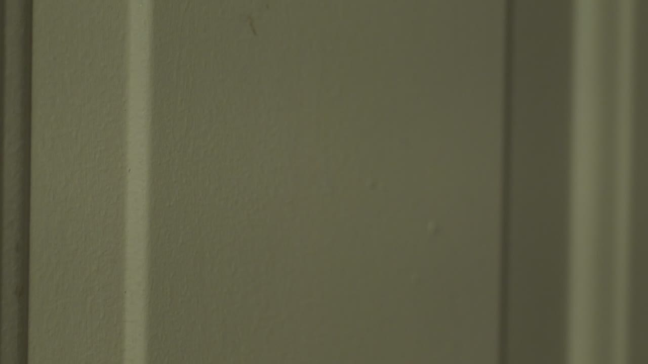 sólo llamando a una puerta