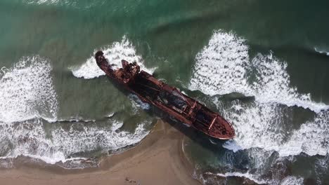 Dimitrios-shipwreck-at-Valtaki-Beach-in-Gythio,-Glyfada