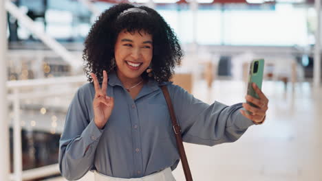 Influencer-Mujer-Negra,-Selfie