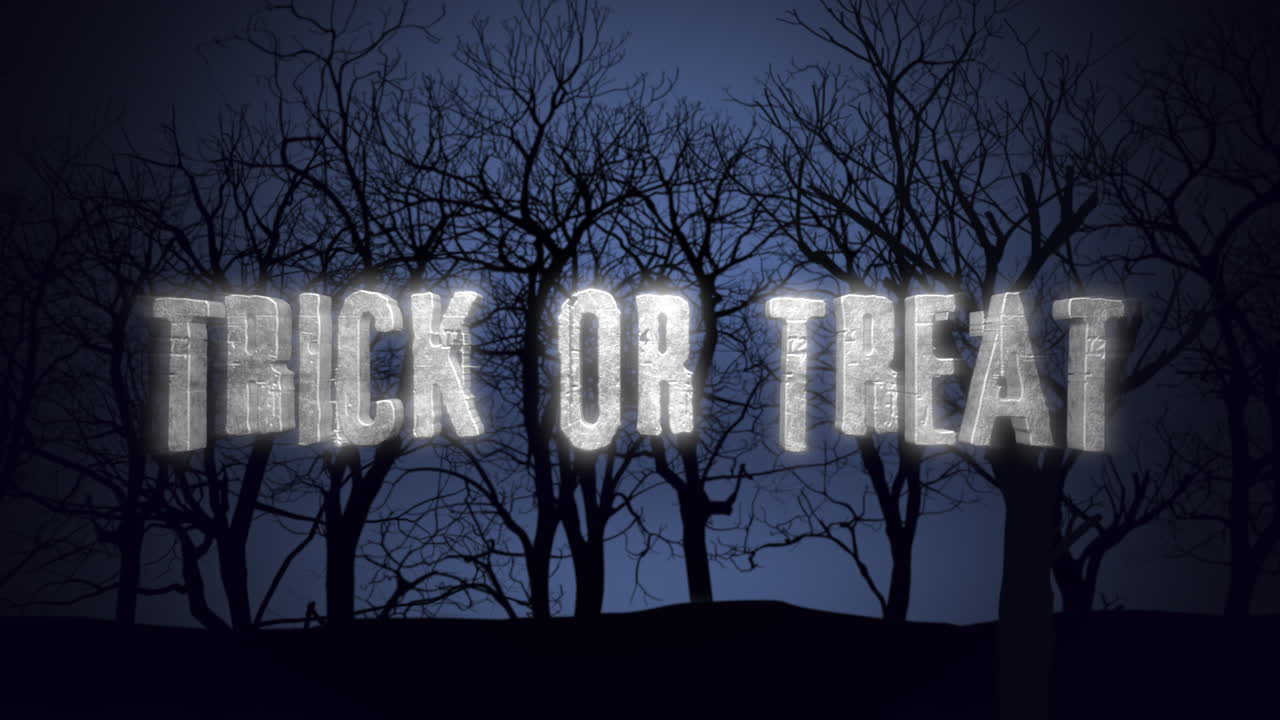 truco o trato con bosque místico en la noche con cielo blanco